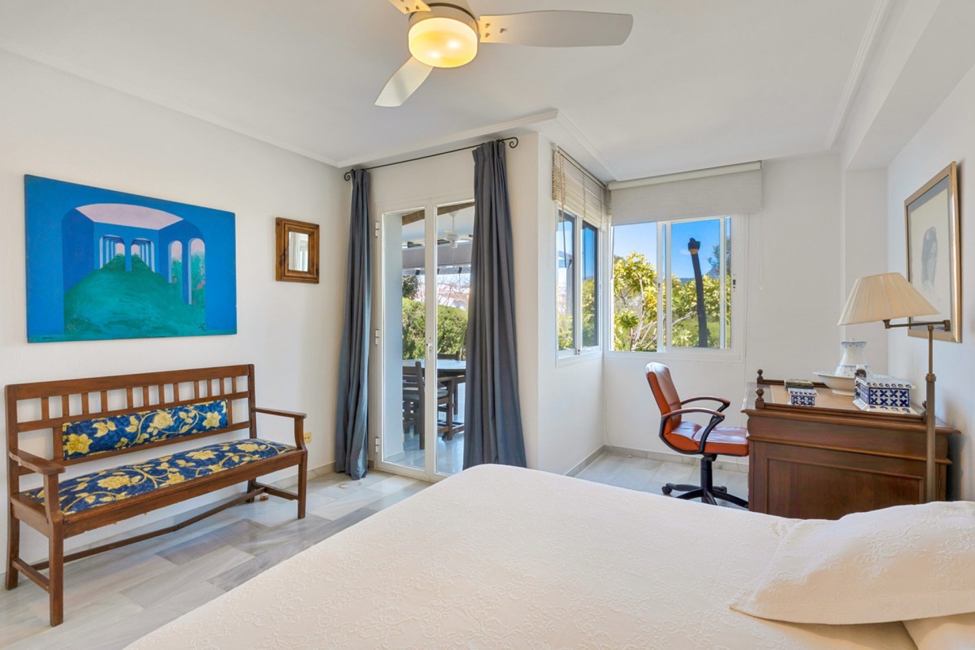 Resale - apartment - Estepona - Estepona Centro