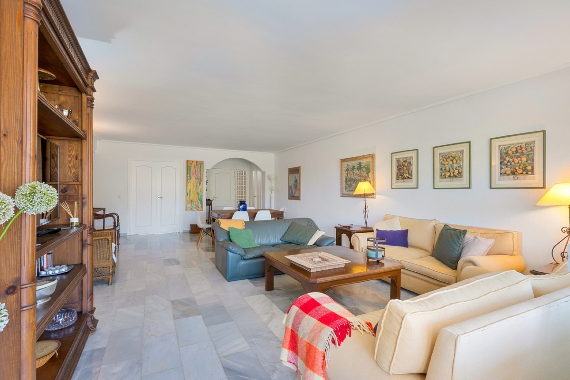 Resale - apartment - Estepona - Estepona Centro