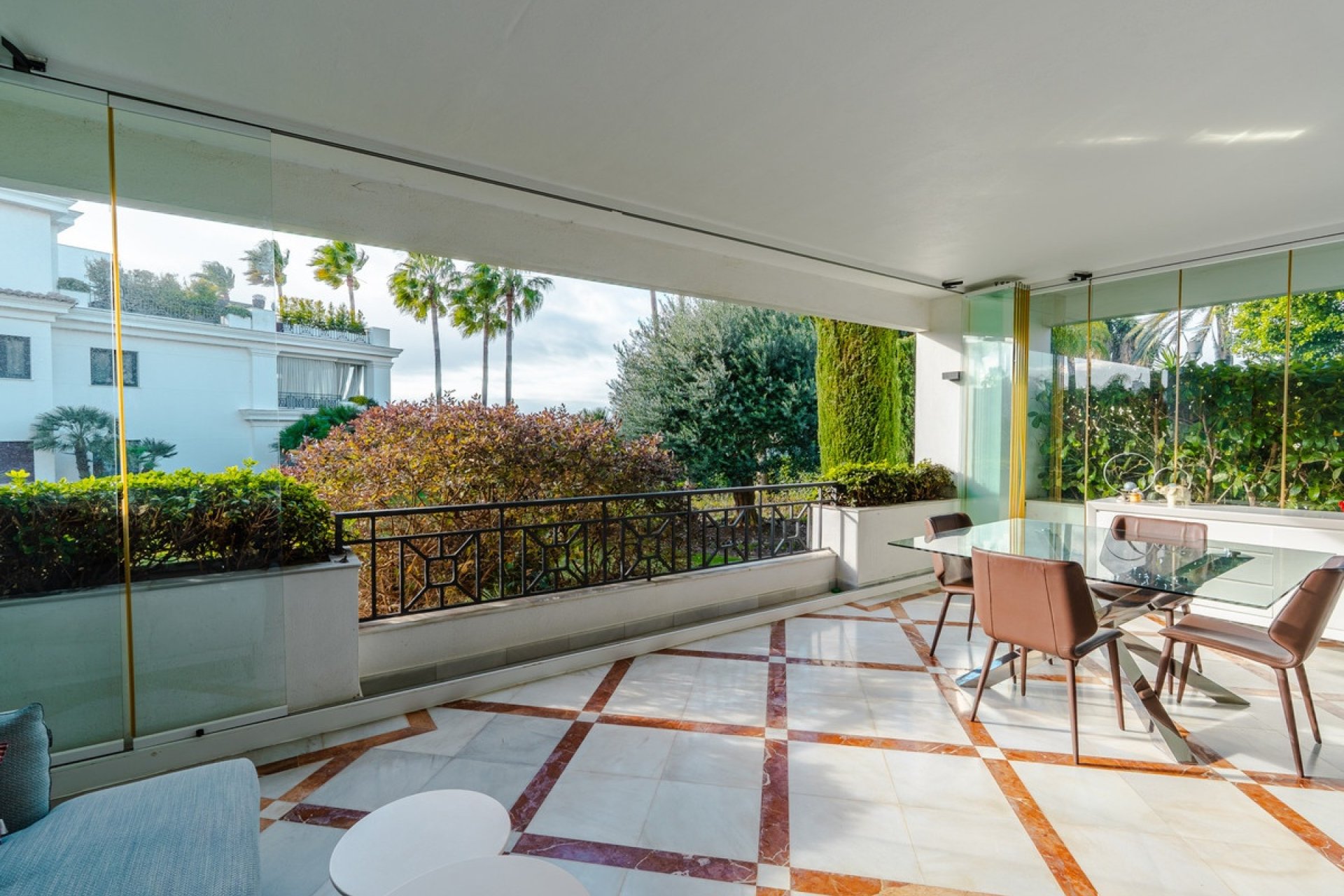 Resale - apartment - Estepona - Estepona Centro