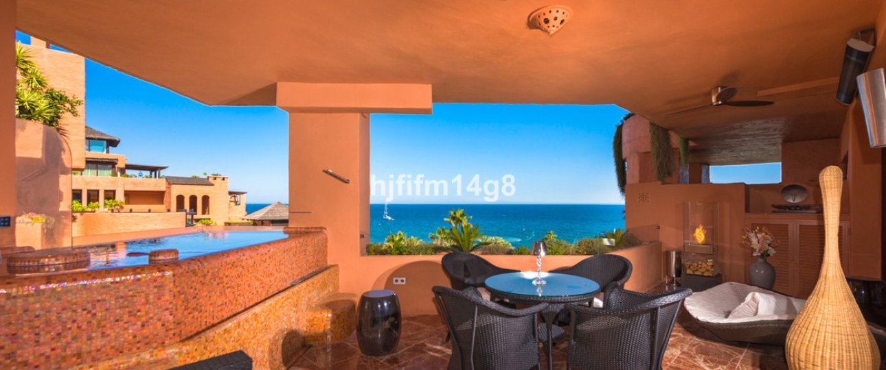Resale - apartment - Estepona - Estepona Centro