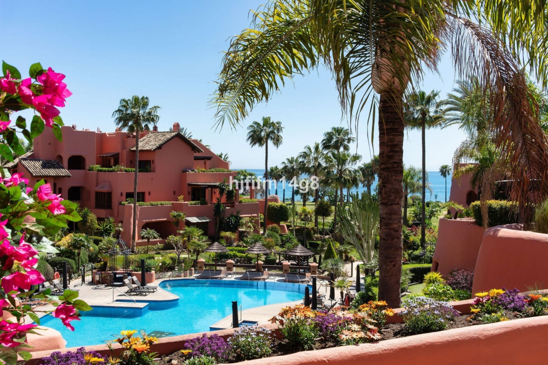 Resale - apartment - Estepona - Estepona Centro