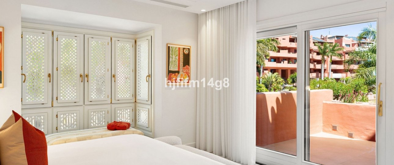 Resale - apartment - Estepona - Estepona Centro