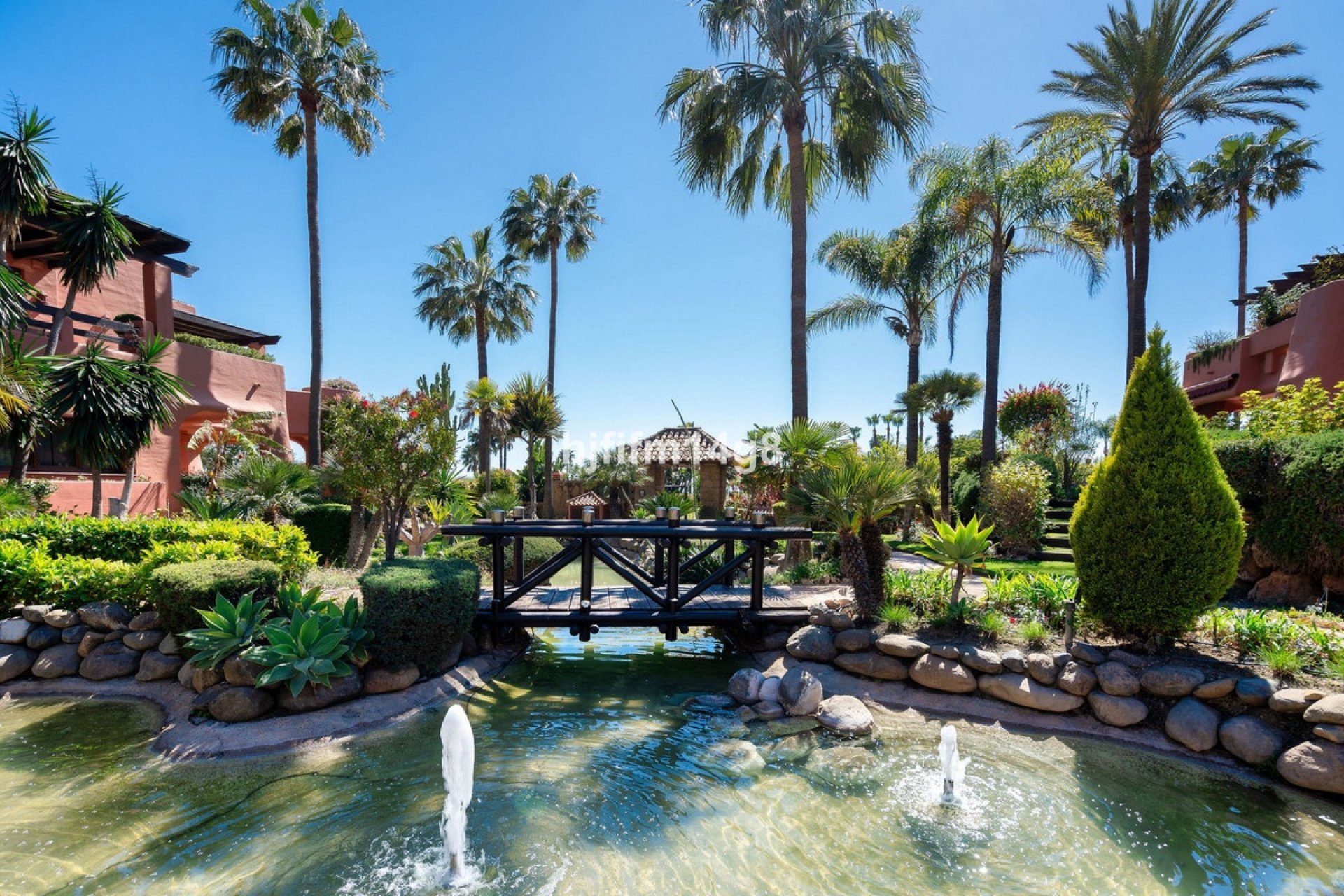 Resale - apartment - Estepona - Estepona Centro