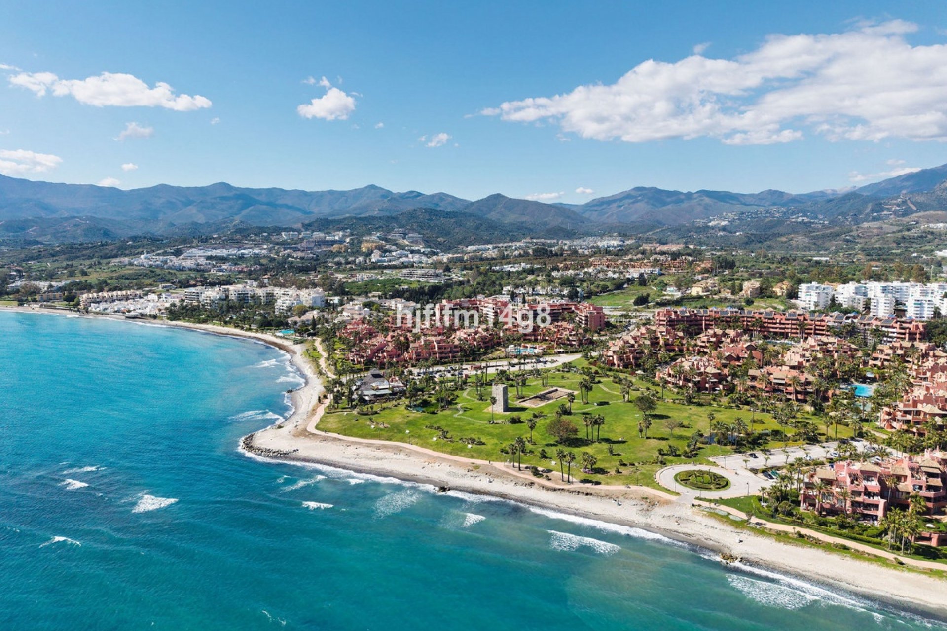 Resale - apartment - Estepona - Estepona Centro