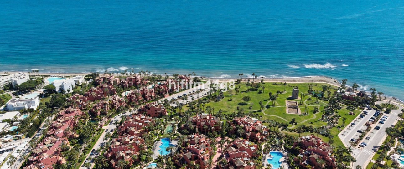 Resale - apartment - Estepona - Estepona Centro