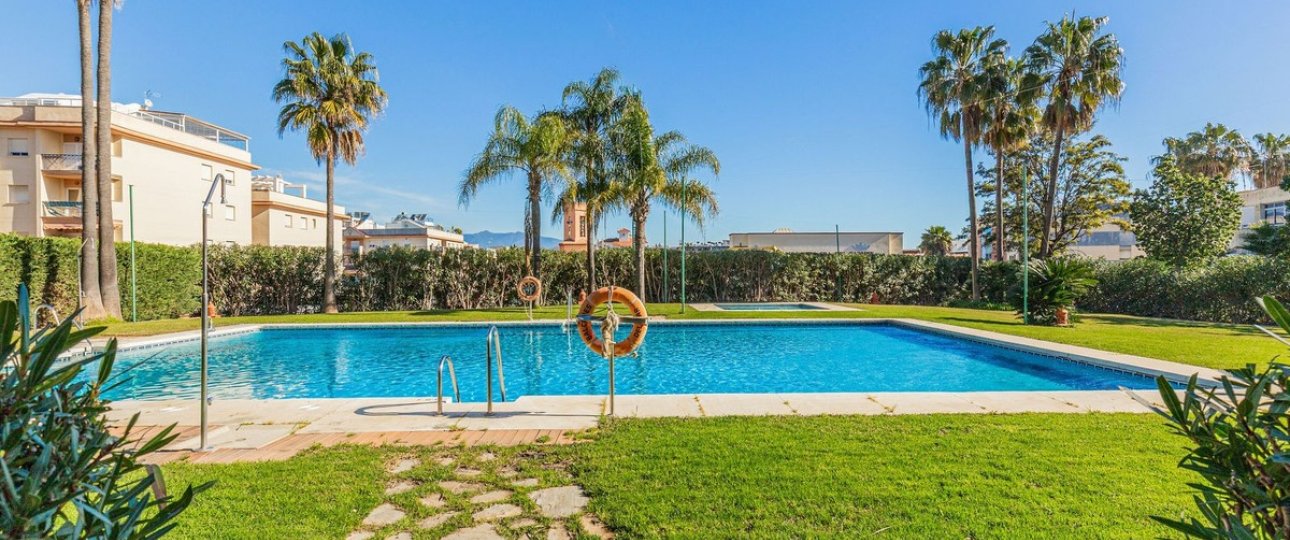Resale - apartment - Estepona - Estepona Centro