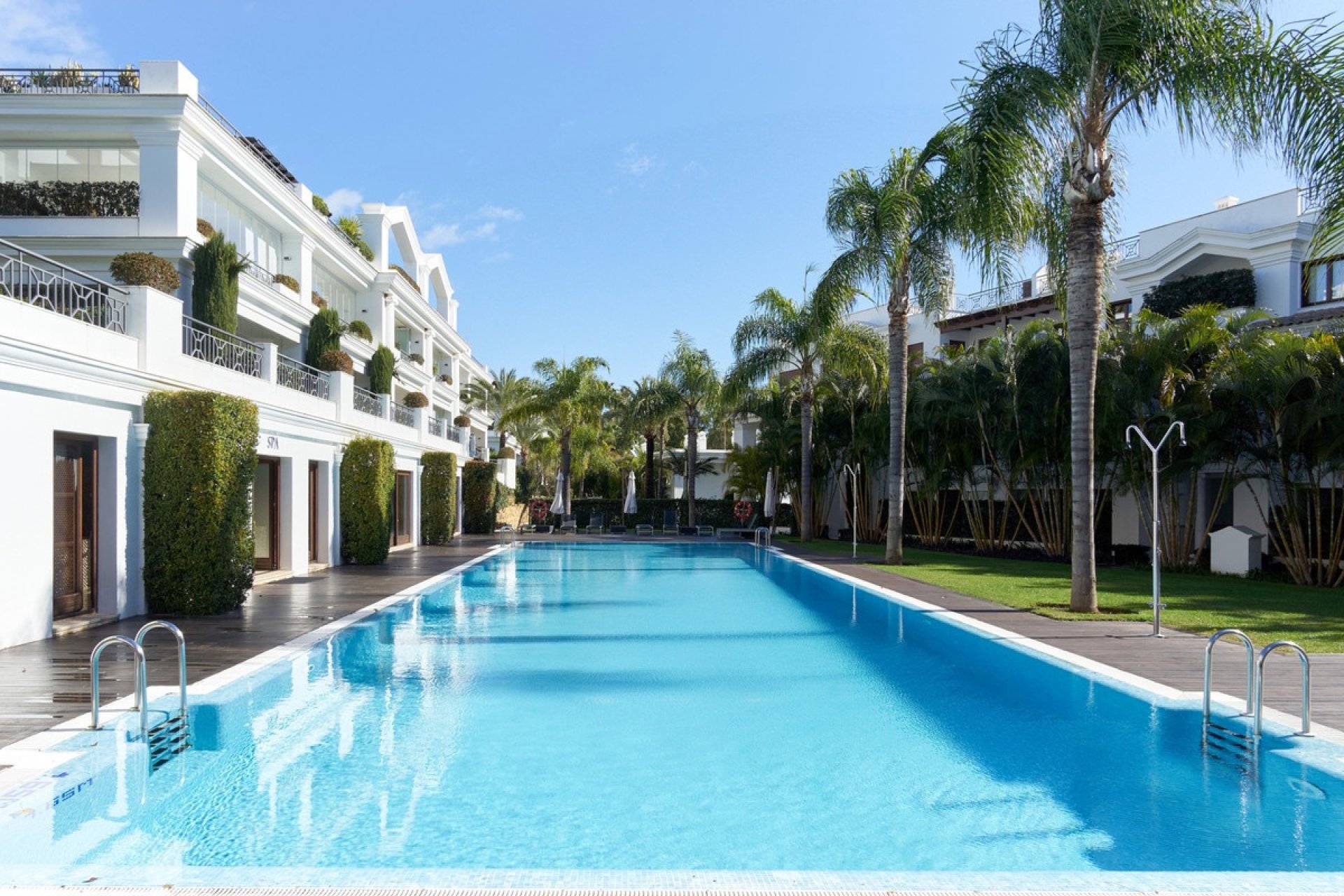 Resale - apartment - Estepona - Estepona Centro