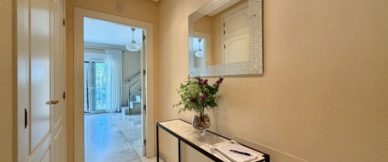Resale - apartment - Estepona - Estepona Centro