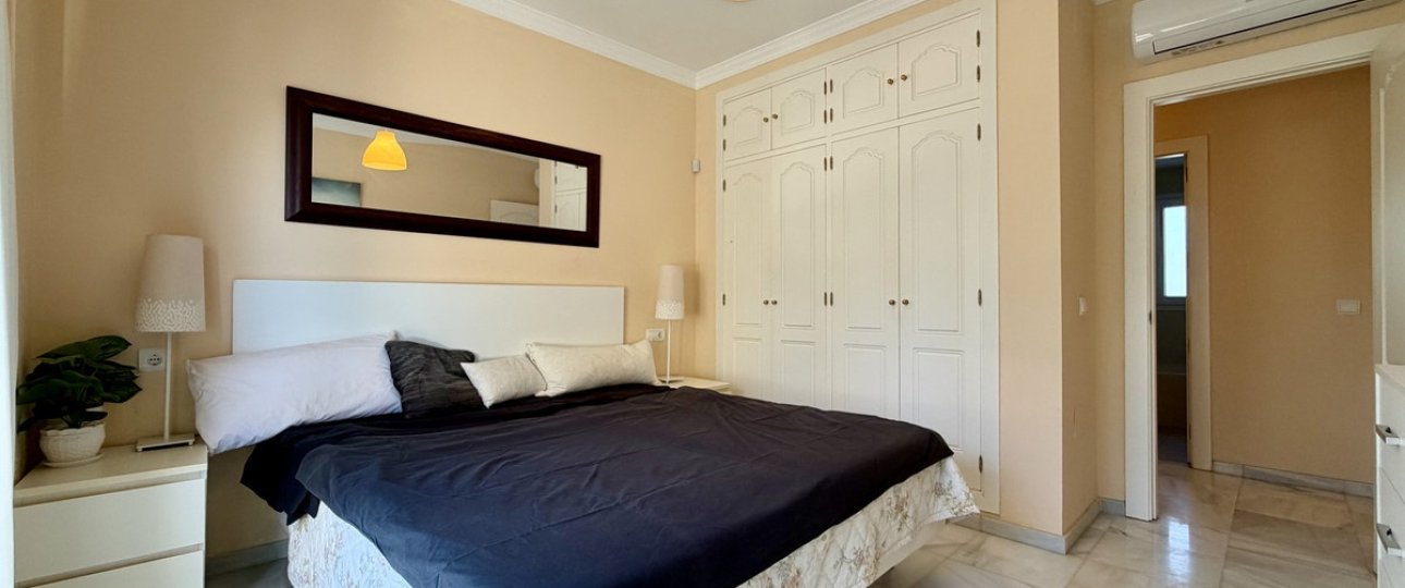 Resale - apartment - Estepona - Estepona Centro