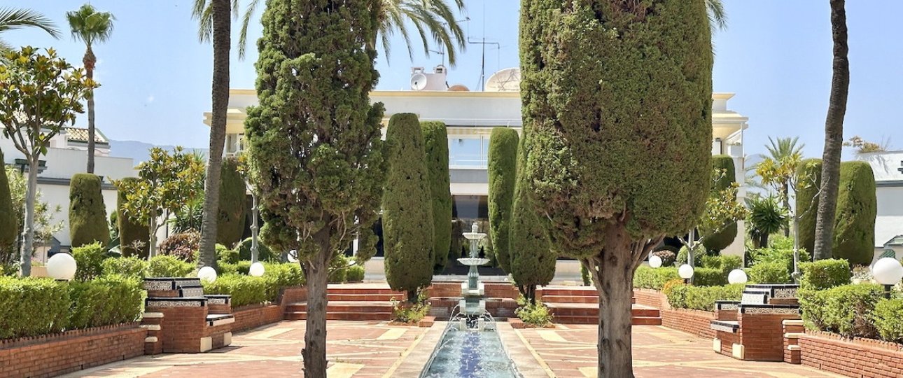 Resale - apartment - Estepona - Estepona Centro