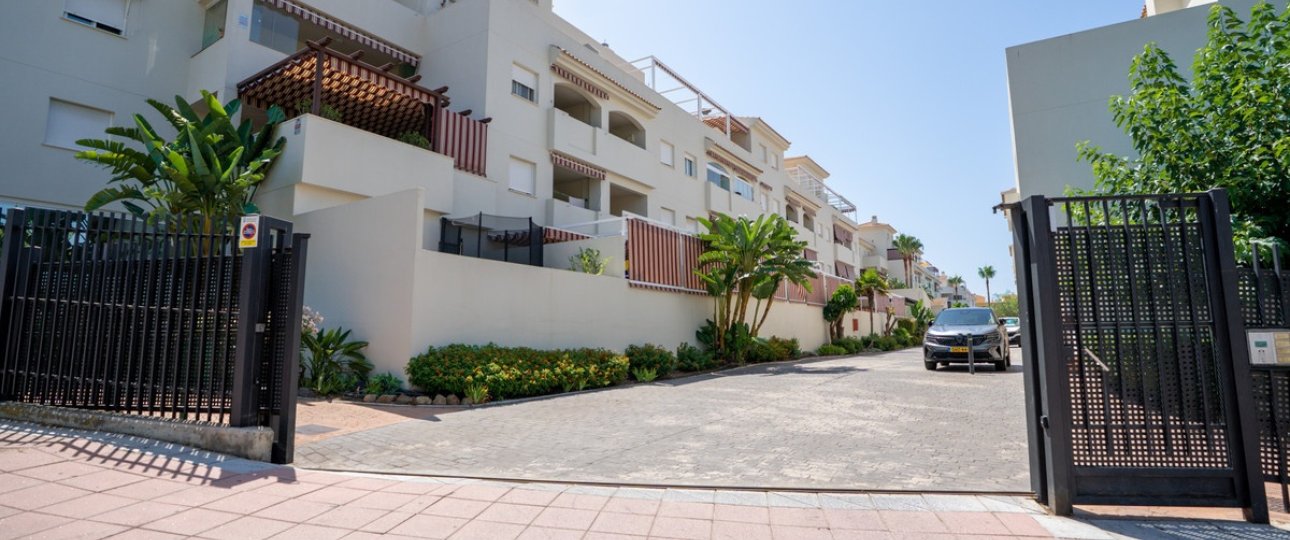 Resale - apartment - Estepona - Estepona Centro