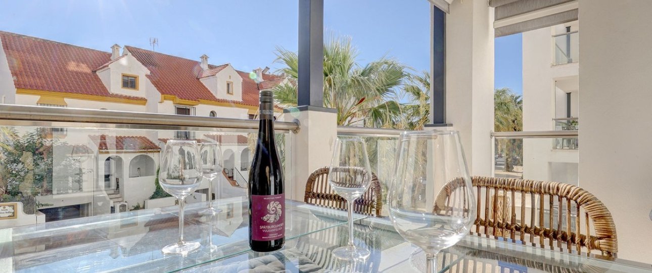 Resale - apartment - Estepona - Estepona Centro
