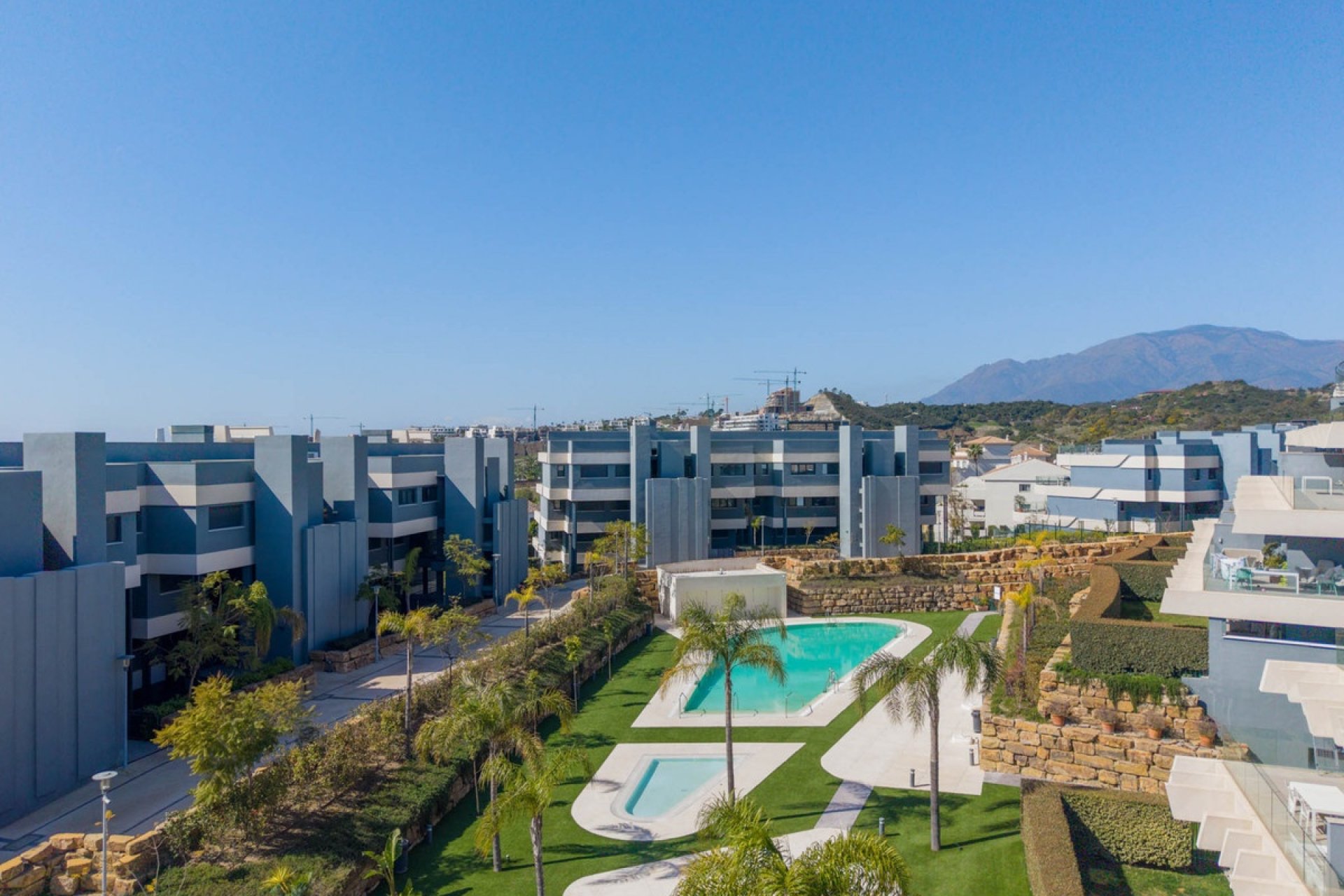 Resale - apartment - Estepona - Estepona Centro
