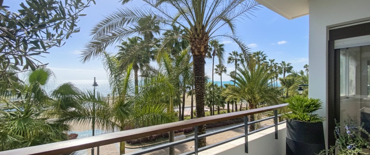 Resale - apartment - Estepona - Estepona Centro