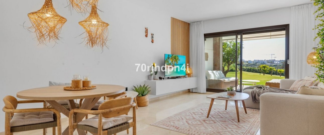 Resale - apartment - Estepona - Estepona Centro
