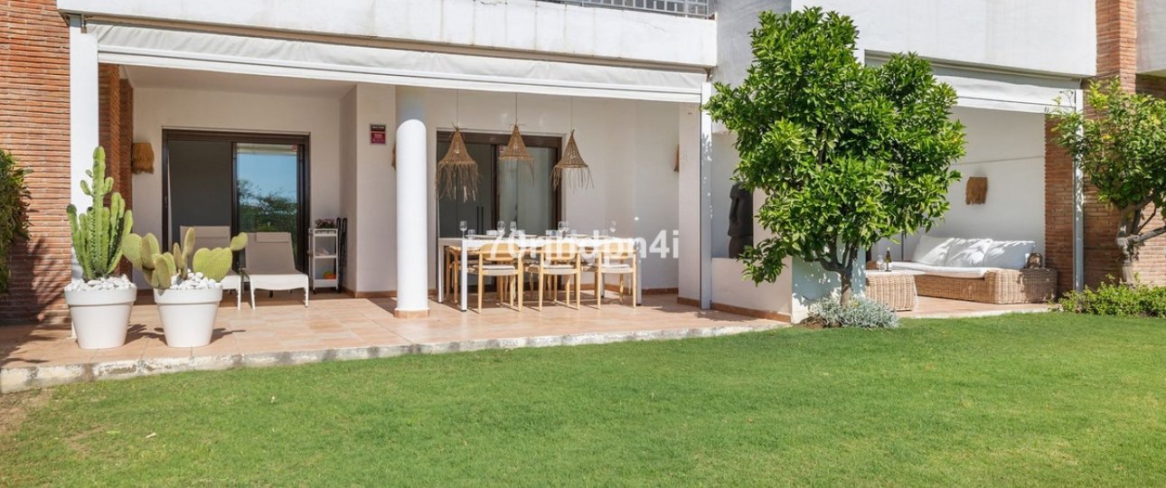Resale - apartment - Estepona - Estepona Centro