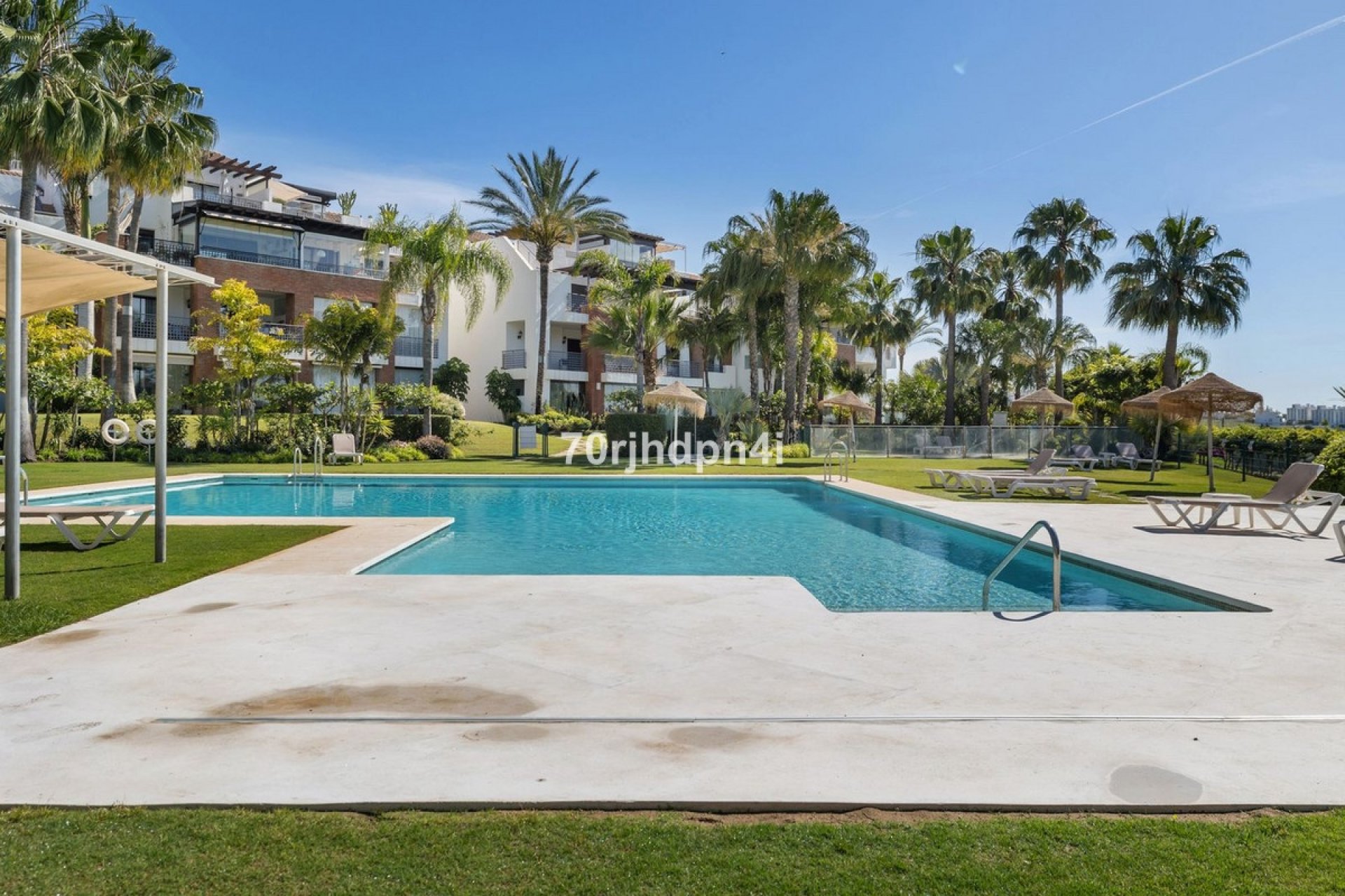 Resale - apartment - Estepona - Estepona Centro