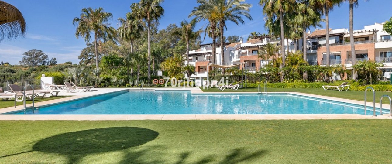 Resale - apartment - Estepona - Estepona Centro