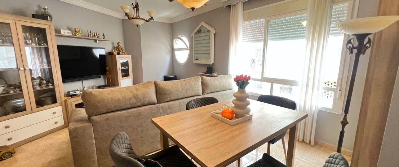 Resale - apartment - Estepona - Estepona Centro