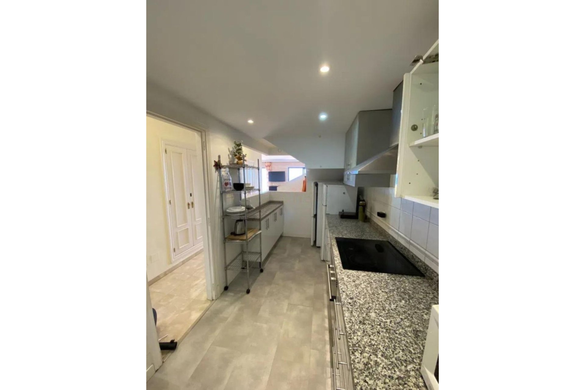 Resale - apartment - Estepona - Estepona Centro