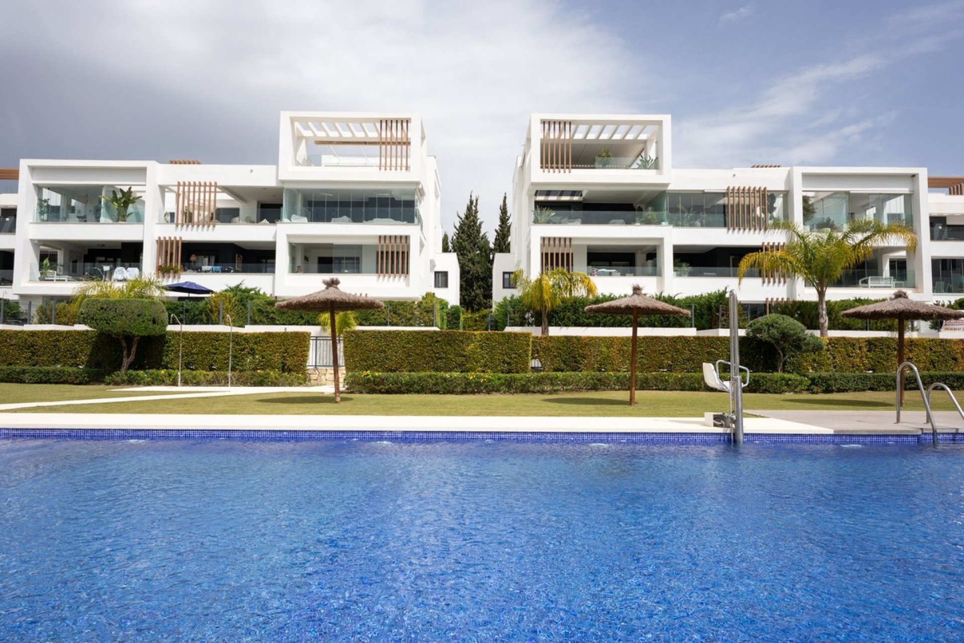 Resale - apartment - Estepona - Estepona Centro