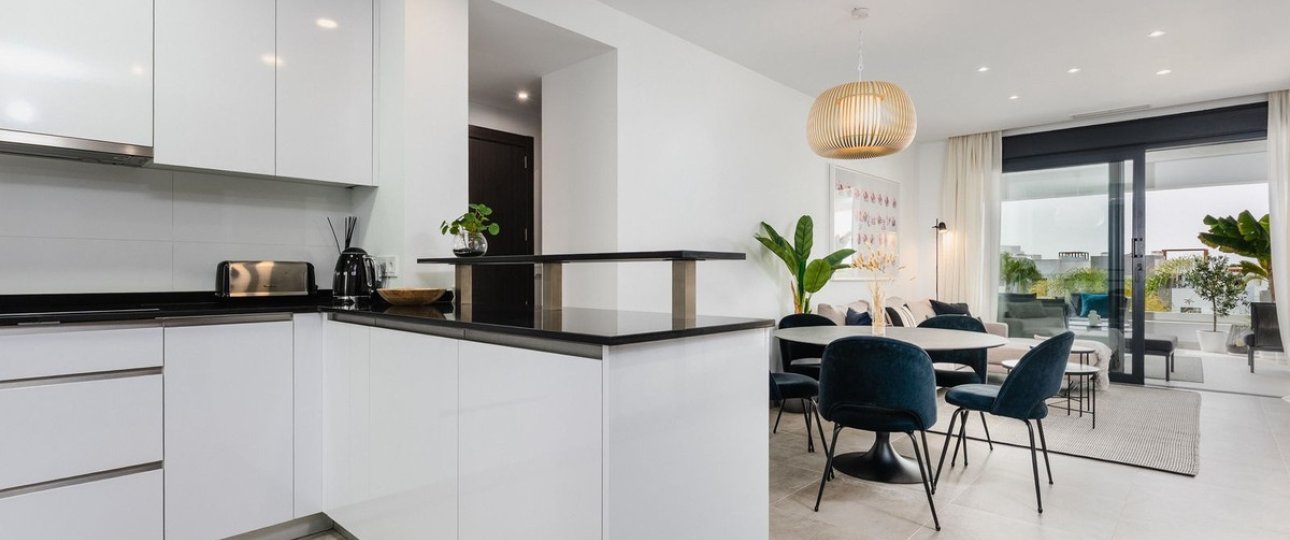 Resale - apartment - Estepona - Estepona Centro