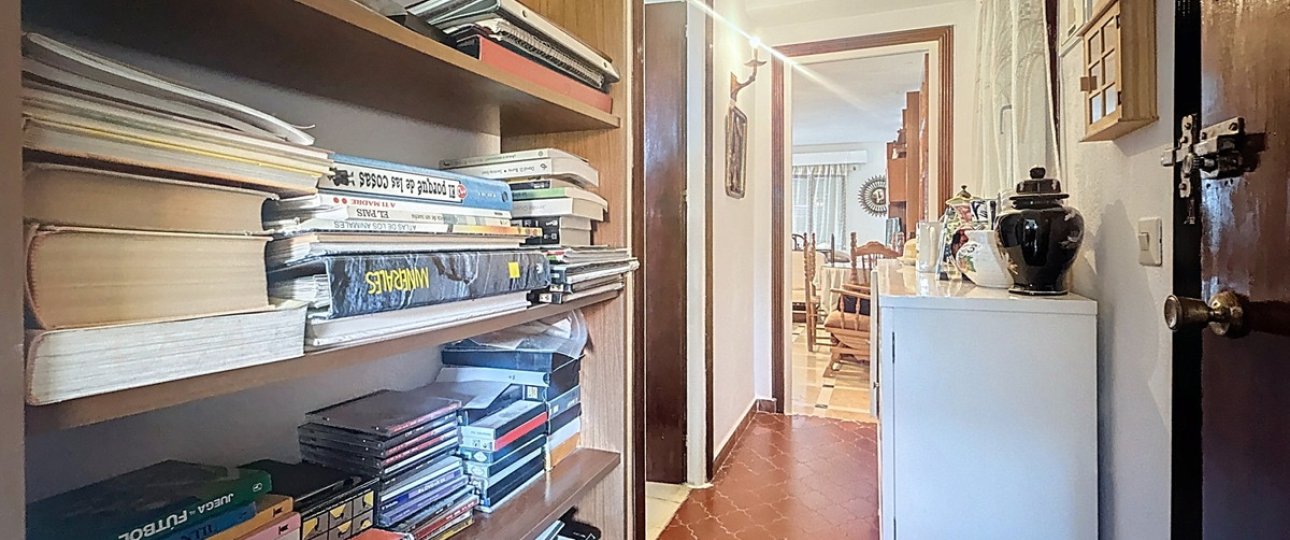Resale - apartment - Estepona - Estepona Centro