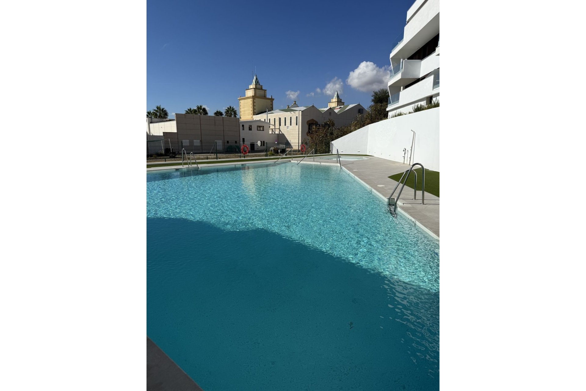 Resale - apartment - Estepona - Estepona Centro