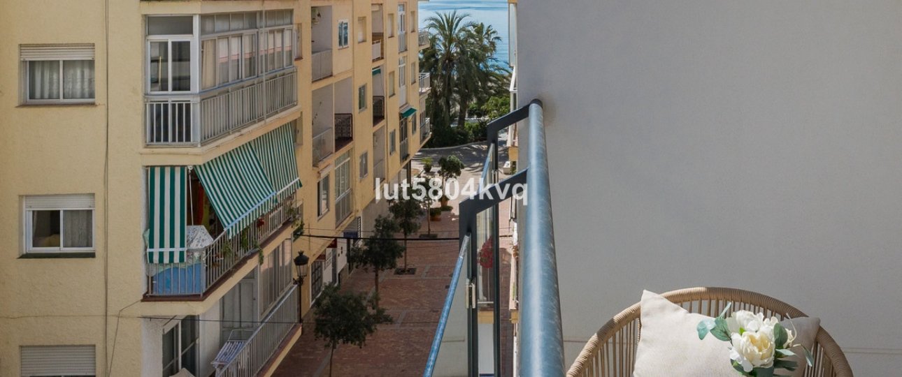 Resale - apartment - Estepona - Estepona Centro