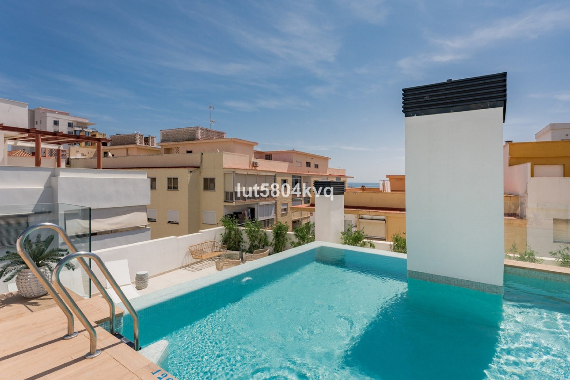 Resale - apartment - Estepona - Estepona Centro