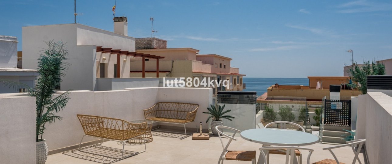 Resale - apartment - Estepona - Estepona Centro