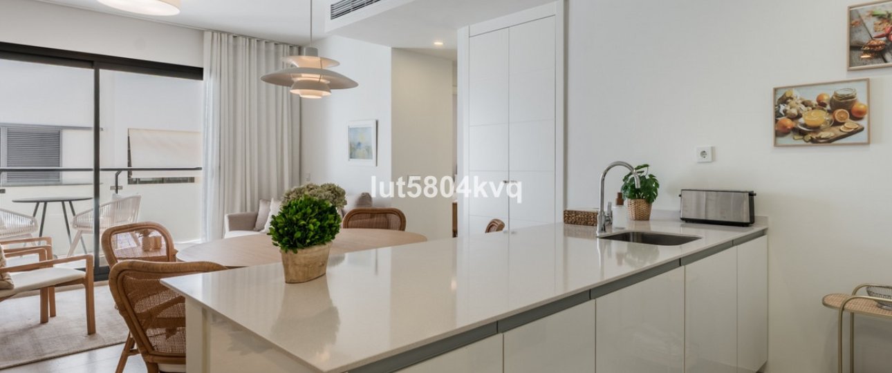 Resale - apartment - Estepona - Estepona Centro
