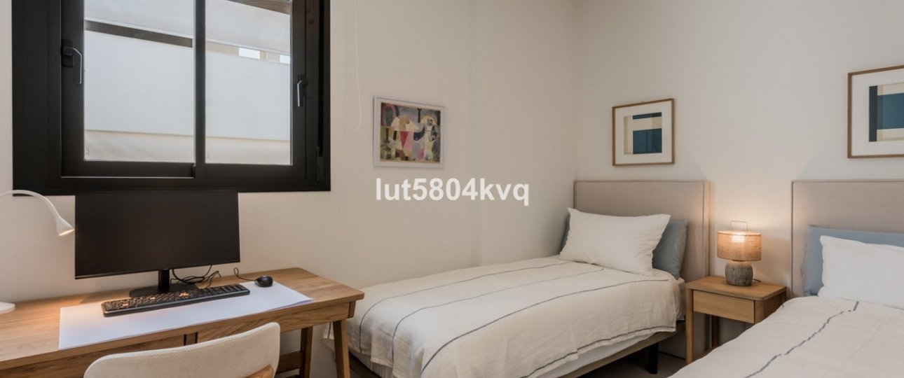 Resale - apartment - Estepona - Estepona Centro