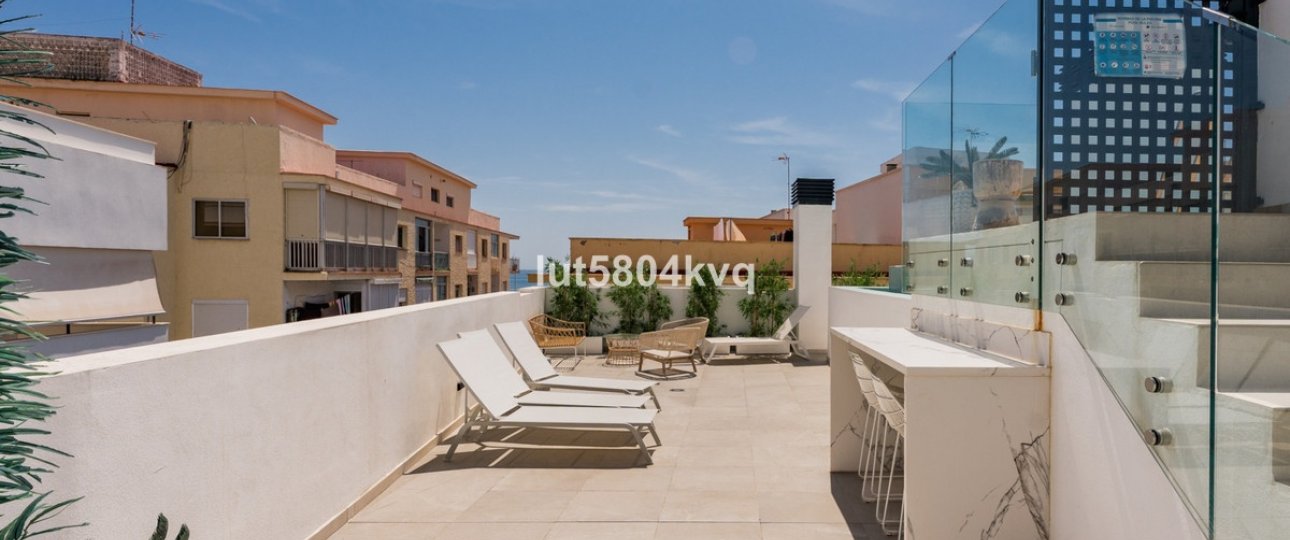 Resale - apartment - Estepona - Estepona Centro