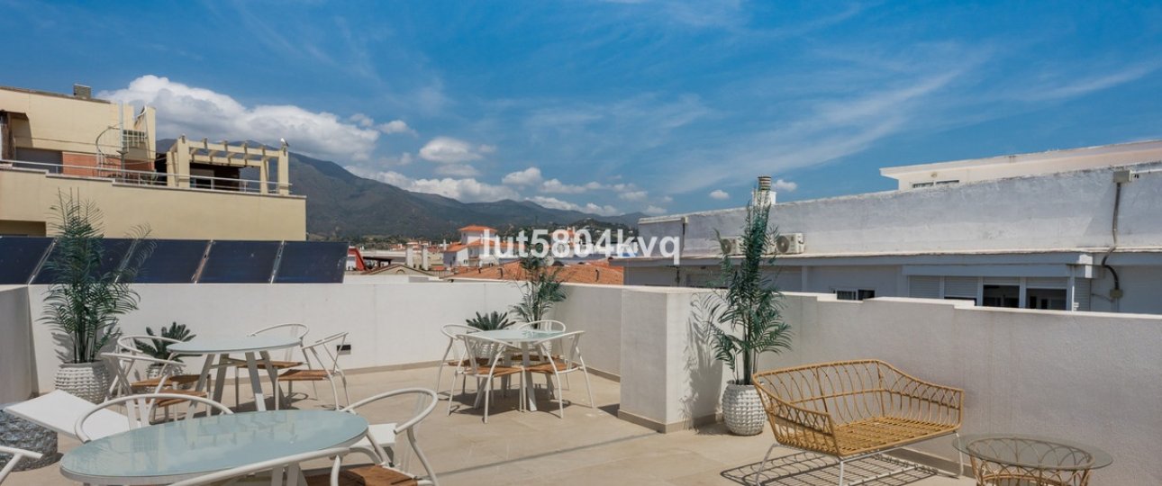 Resale - apartment - Estepona - Estepona Centro