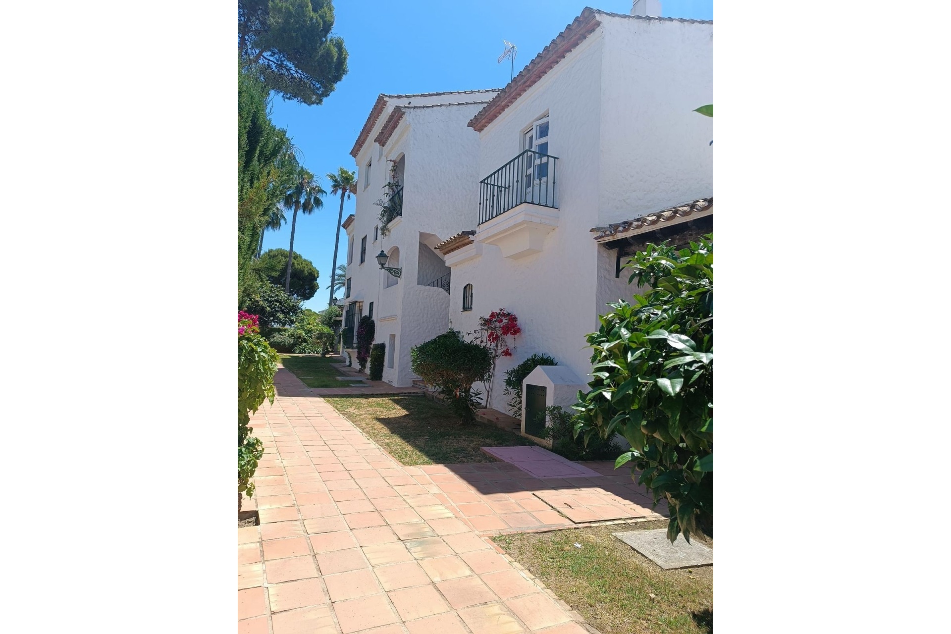 Resale - apartment - Estepona - Estepona Centro