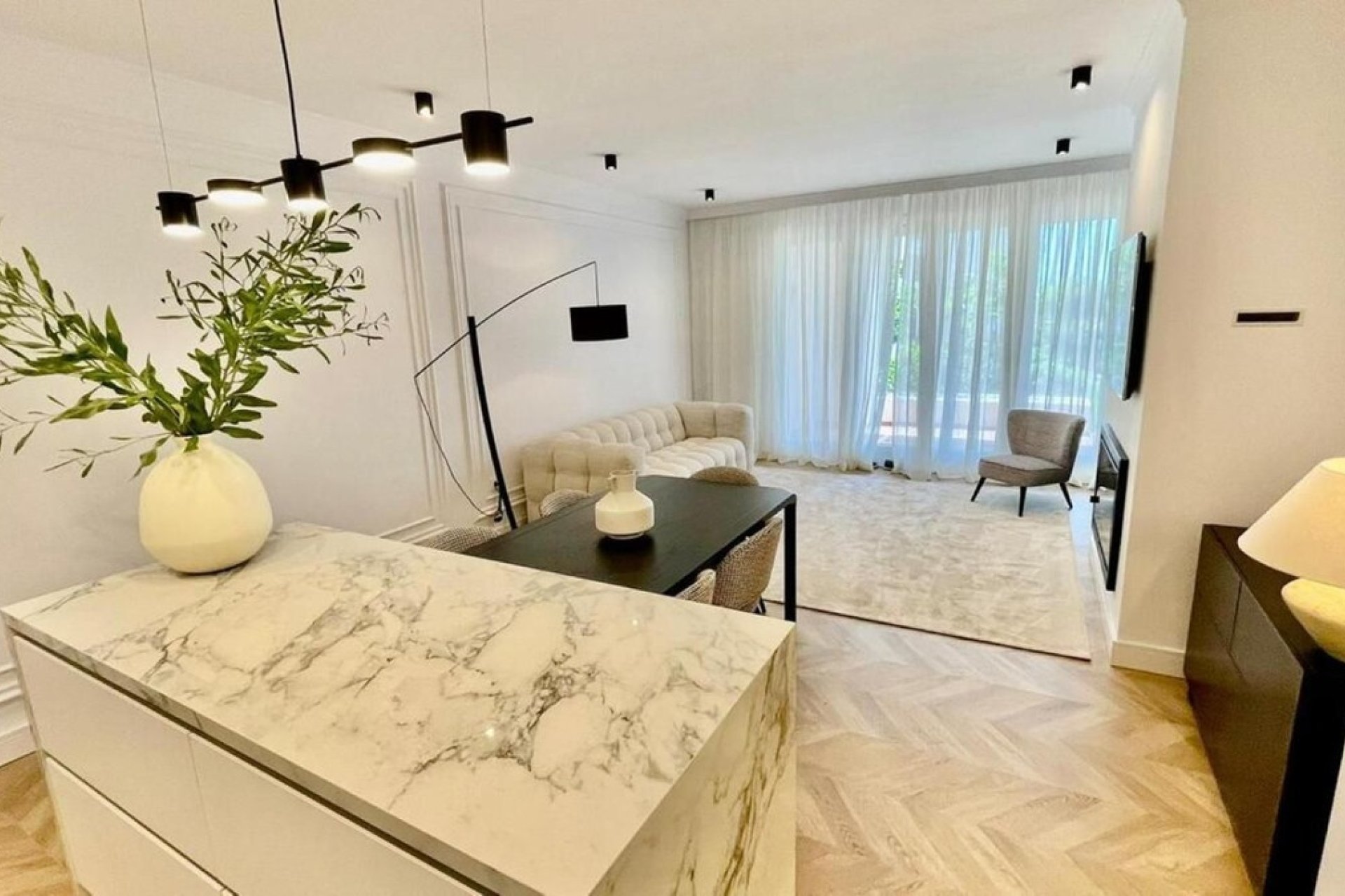 Resale - apartment - Estepona - Estepona Centro