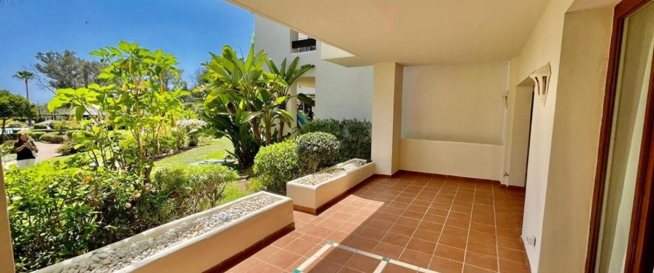 Resale - apartment - Estepona - Estepona Centro