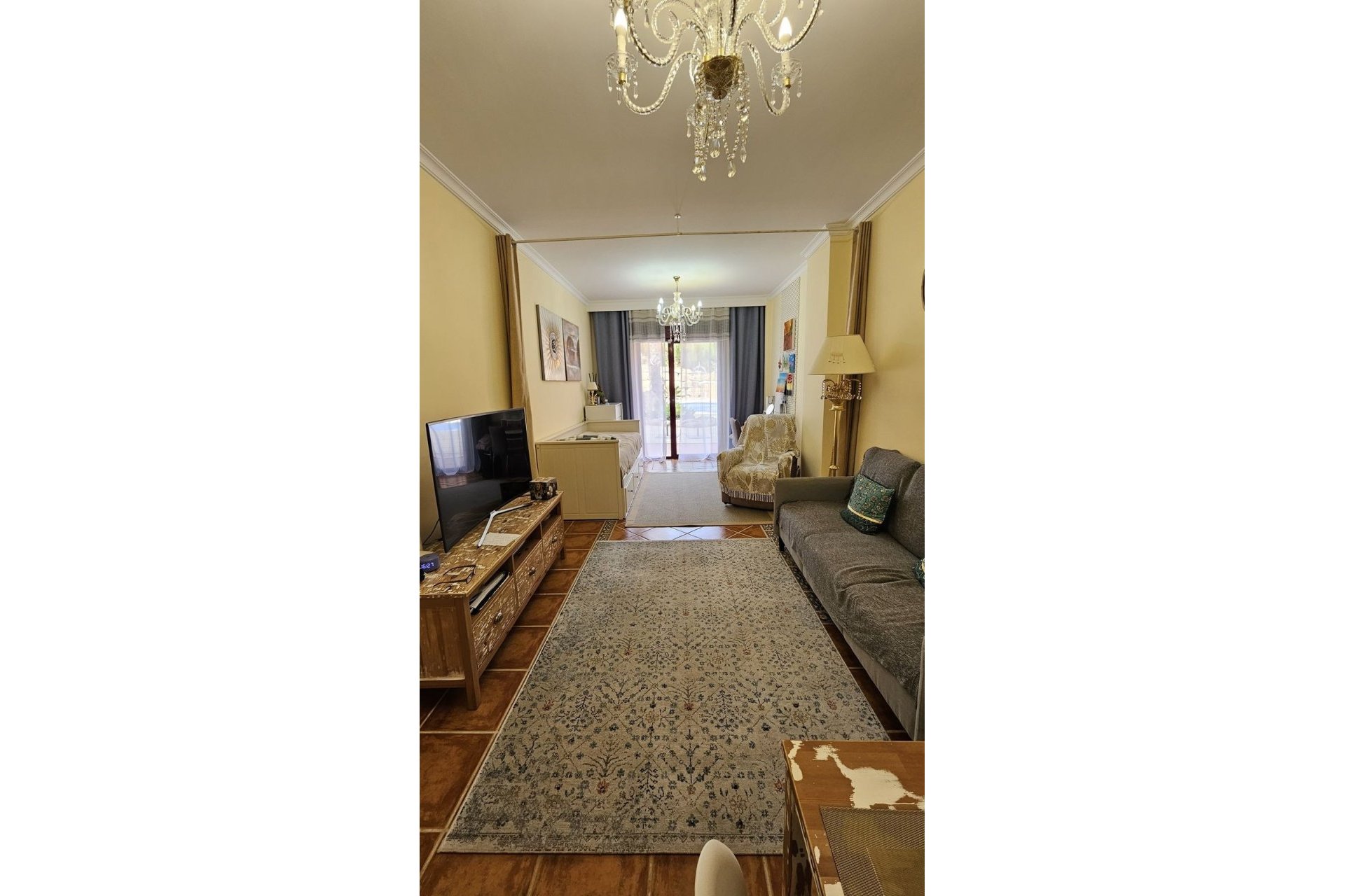 Resale - apartment - Estepona - Estepona Centro
