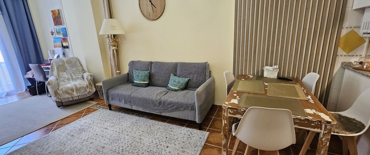 Resale - apartment - Estepona - Estepona Centro