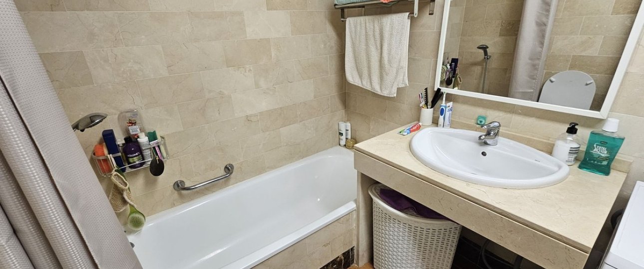 Resale - apartment - Estepona - Estepona Centro