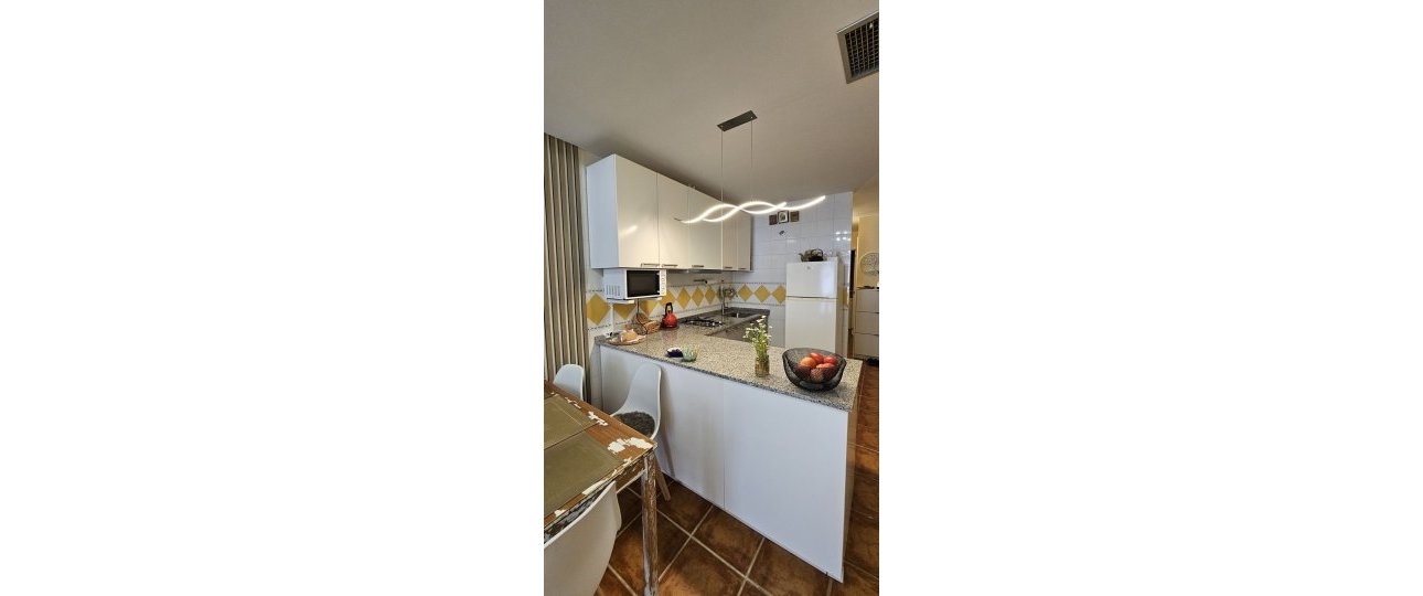 Resale - apartment - Estepona - Estepona Centro