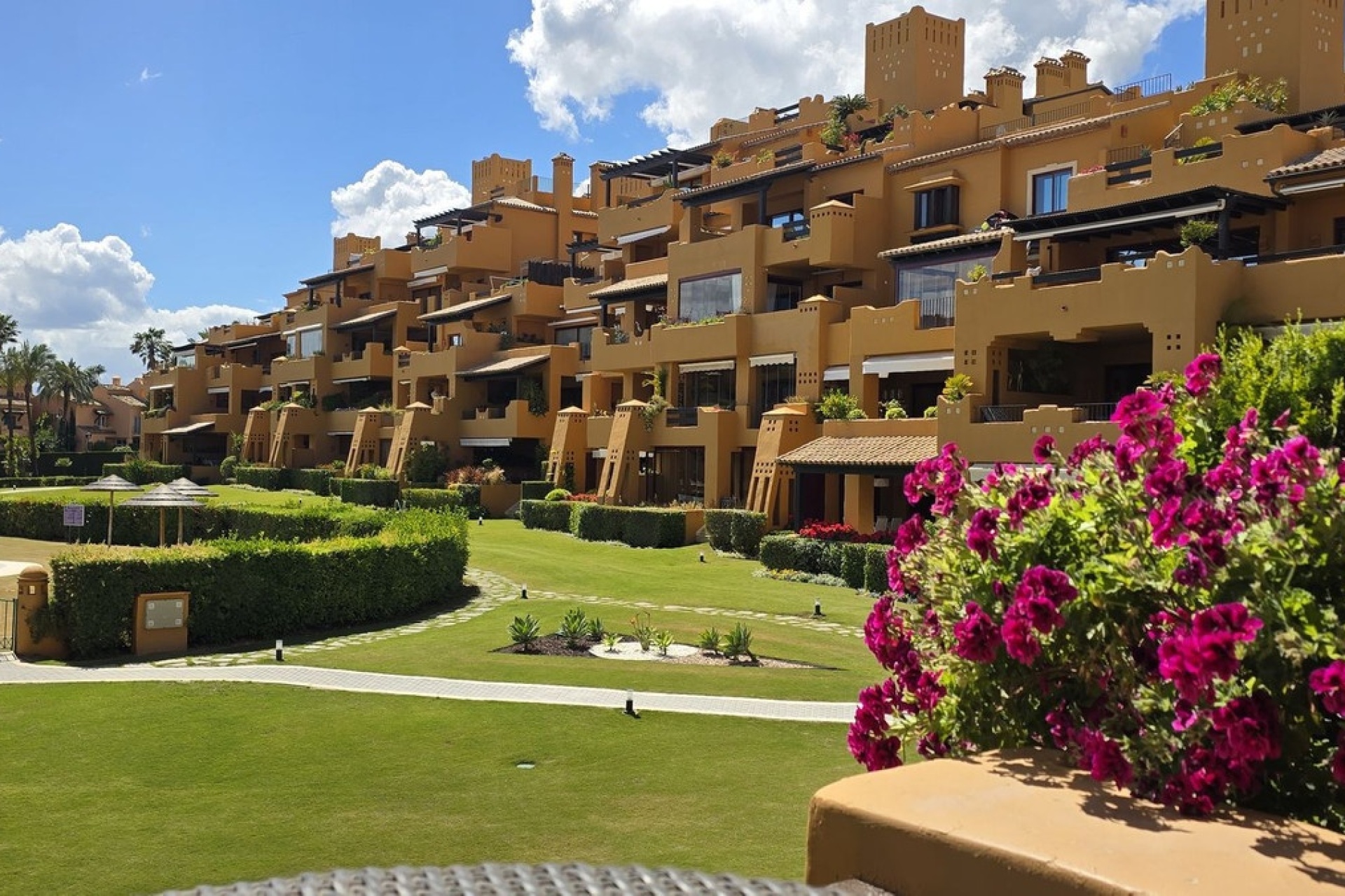 Resale - apartment - Estepona - Estepona Centro