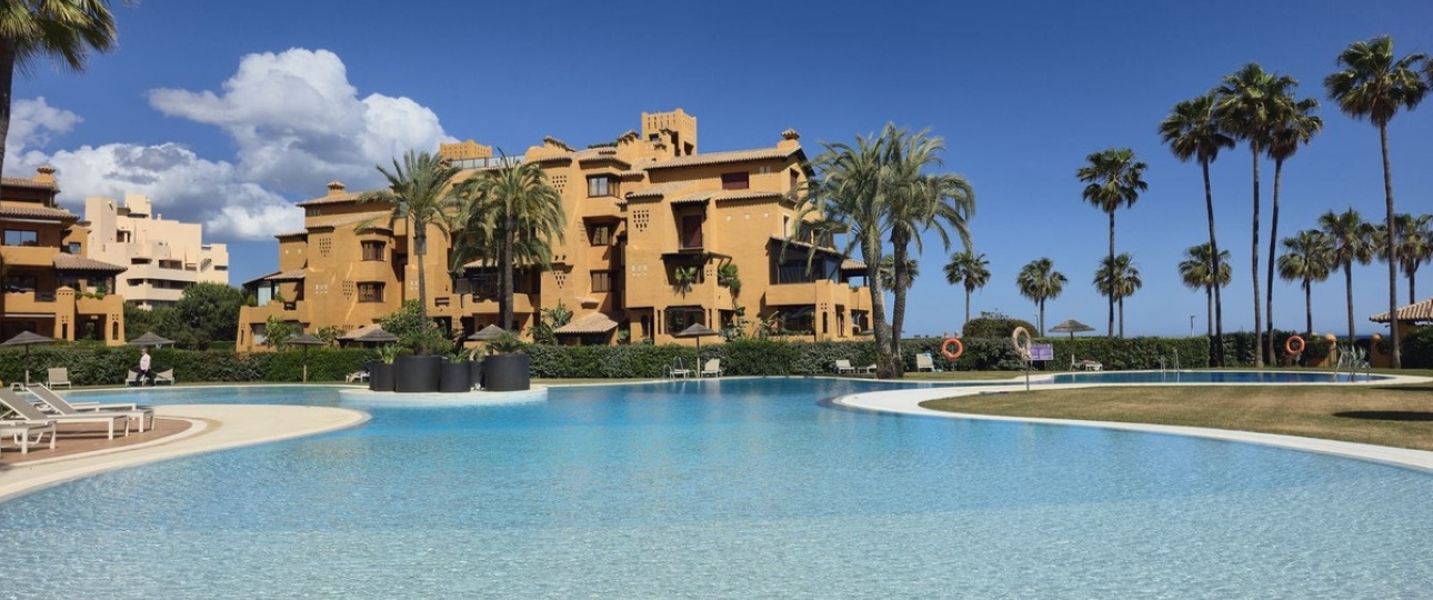 Resale - apartment - Estepona - Estepona Centro