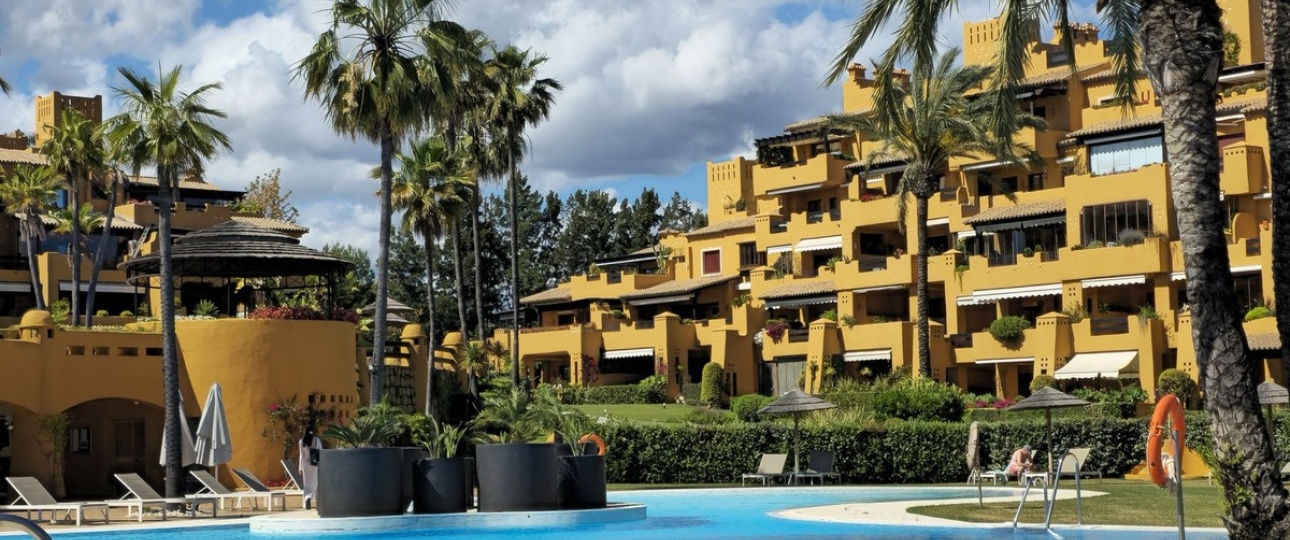 Resale - apartment - Estepona - Estepona Centro