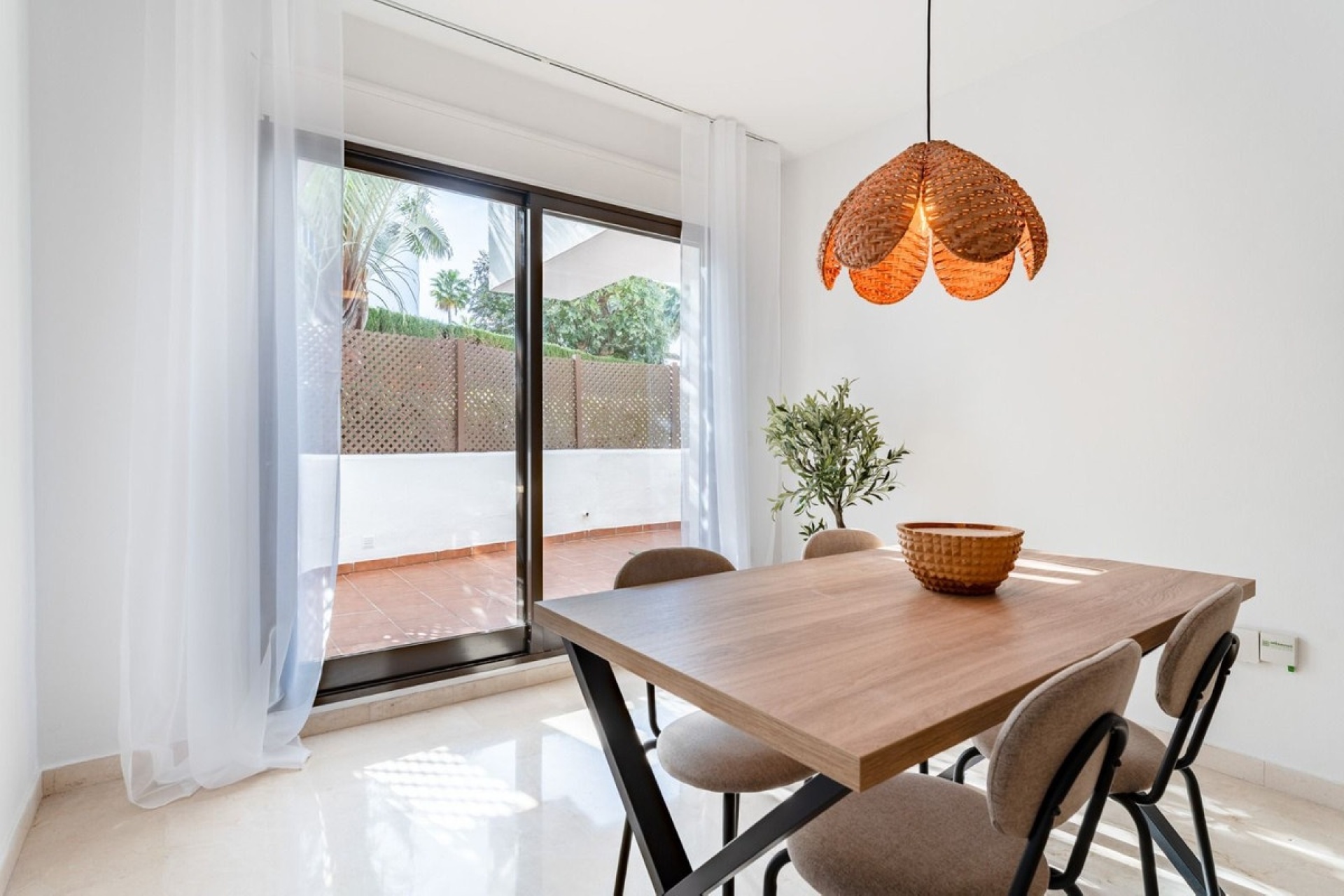Resale - apartment - Estepona - Estepona Centro