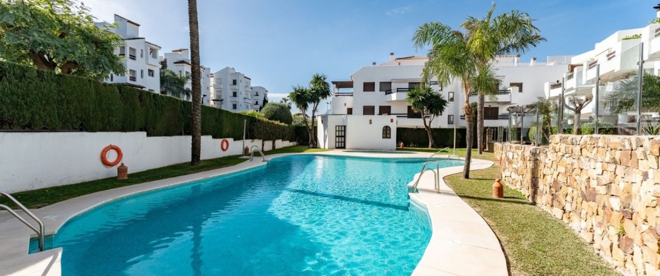 Resale - apartment - Estepona - Estepona Centro