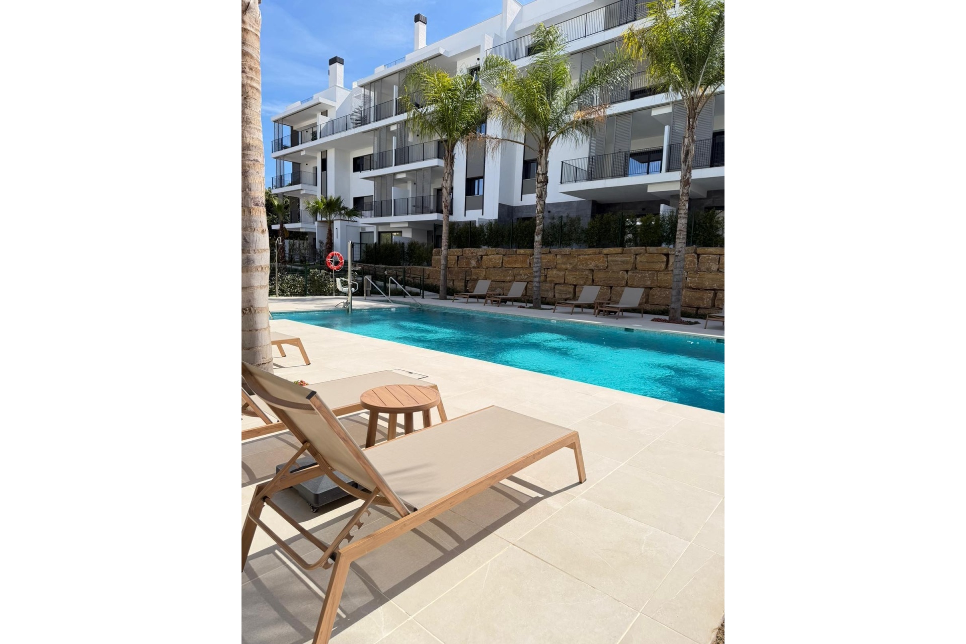 Resale - apartment - Estepona - Estepona Centro