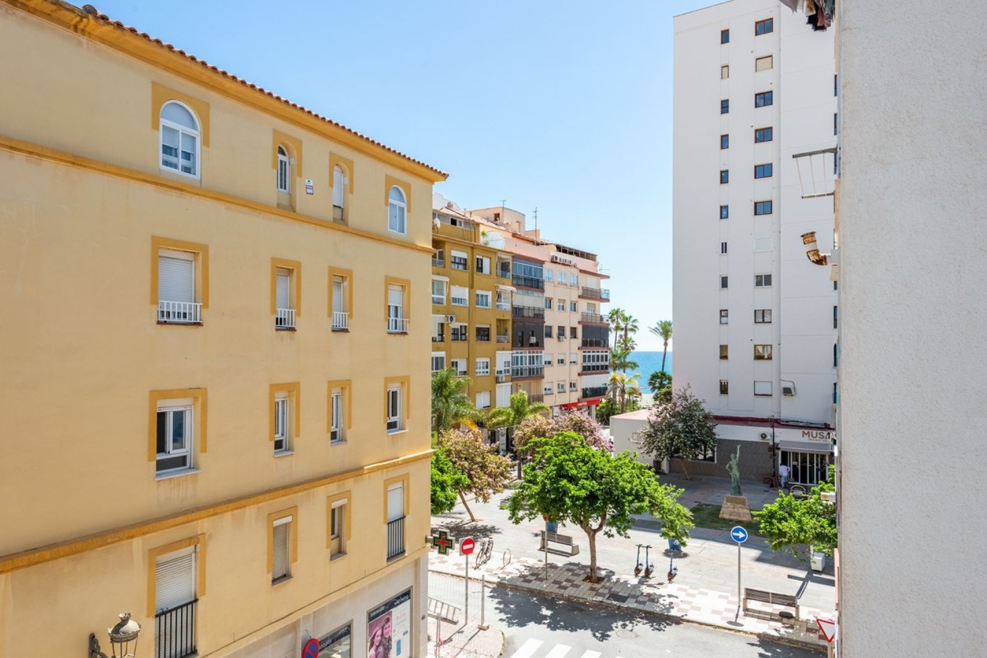 Resale - apartment - Estepona - Estepona Centro