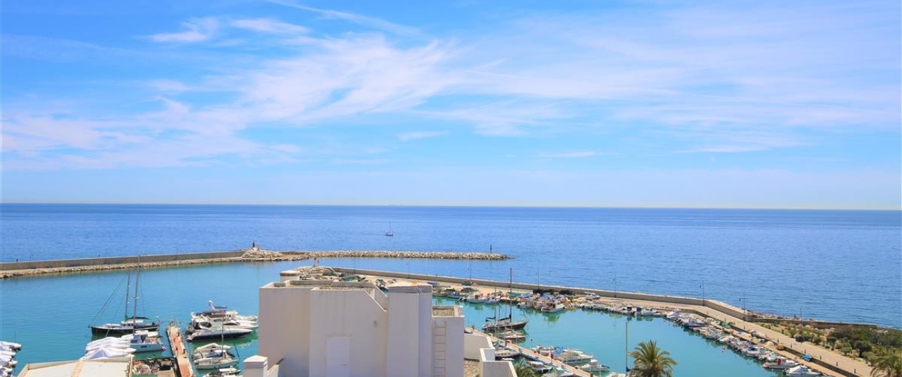Resale - apartment - Estepona - Estepona Centro